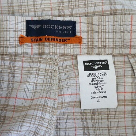 Dockers Womens Shorts Stain Defender Flat Front Plaid Stretch Size 4 - Picture 9 of 10
